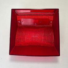 Carica l'immagine nel visualizzatore di Gallery, TRASPARENTE FARO FANALINO POSTERIORE VESPA T5 232774