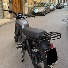 Carica l'immagine nel visualizzatore di Gallery, MOTO USATA SCRAMBLER BRIXTON 125 FELSBERG ANNO 06/2023 KM 1700