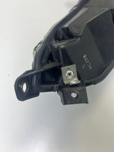 Carica l&#39;immagine nel visualizzatore di Gallery, FRECCIA ANTERIORE DESTRA SH 2017 125/150 DAL 2017 AL 2019 33450K77V01