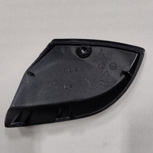 Carica l&#39;immagine nel visualizzatore di Gallery, COPERCHIO POMPA DX BEVERLY TOURER 125/250/300/400/500 Nero Grafite79