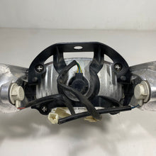 Carica l&#39;immagine nel visualizzatore di Gallery, *USATO* FARO POSTERIORE APRILIA SCARABEO LIGHT 250-300CC ORIGINALE