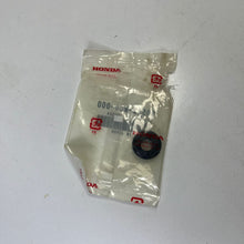 Carica l'immagine nel visualizzatore di Gallery, GOMMINO MONTAGGIO ORIGINALE HONDA 90542MB0000
