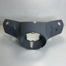 Carica l&#39;immagine nel visualizzatore di Gallery, COPRIFARO COPERCHIO MANUBRIO USATO VESPA GTS 300 HPE DAL 2019  1B005761000HT
