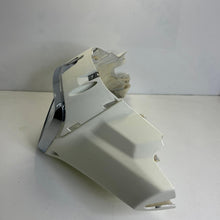 Carica l&#39;immagine nel visualizzatore di Gallery, COPRIFARO COPERCHIO ANTERIORE MANUBRIO MALAGUTI CENTRO USATO