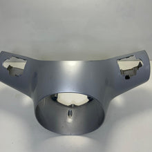 Carica l&#39;immagine nel visualizzatore di Gallery, COPRIFARO COPERCHIO MANUBRIO USATO VESPA GT GTS 200/250/300