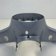 Carica l&#39;immagine nel visualizzatore di Gallery, COPRIFARO COPERCHIO MANUBRIO USATO VESPA GT GTS 200/250/300