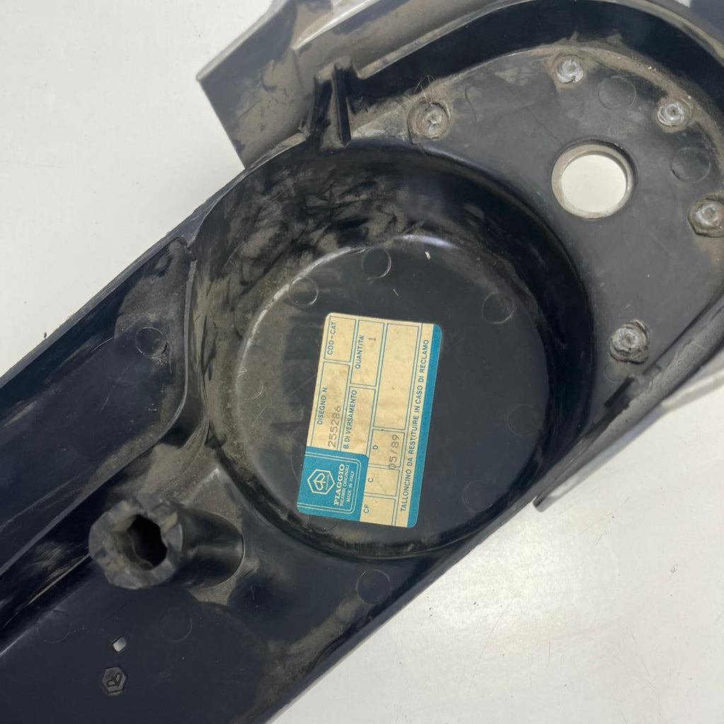 SCOCCA PEDANA PIAGGIO GRILLO LATERALE SX USATO 255286