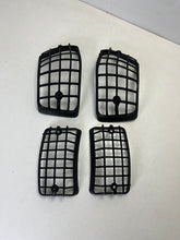 Carica l'immagine nel visualizzatore di Gallery, KIT PARASASSI GRIGLIE FARI VESPA PX