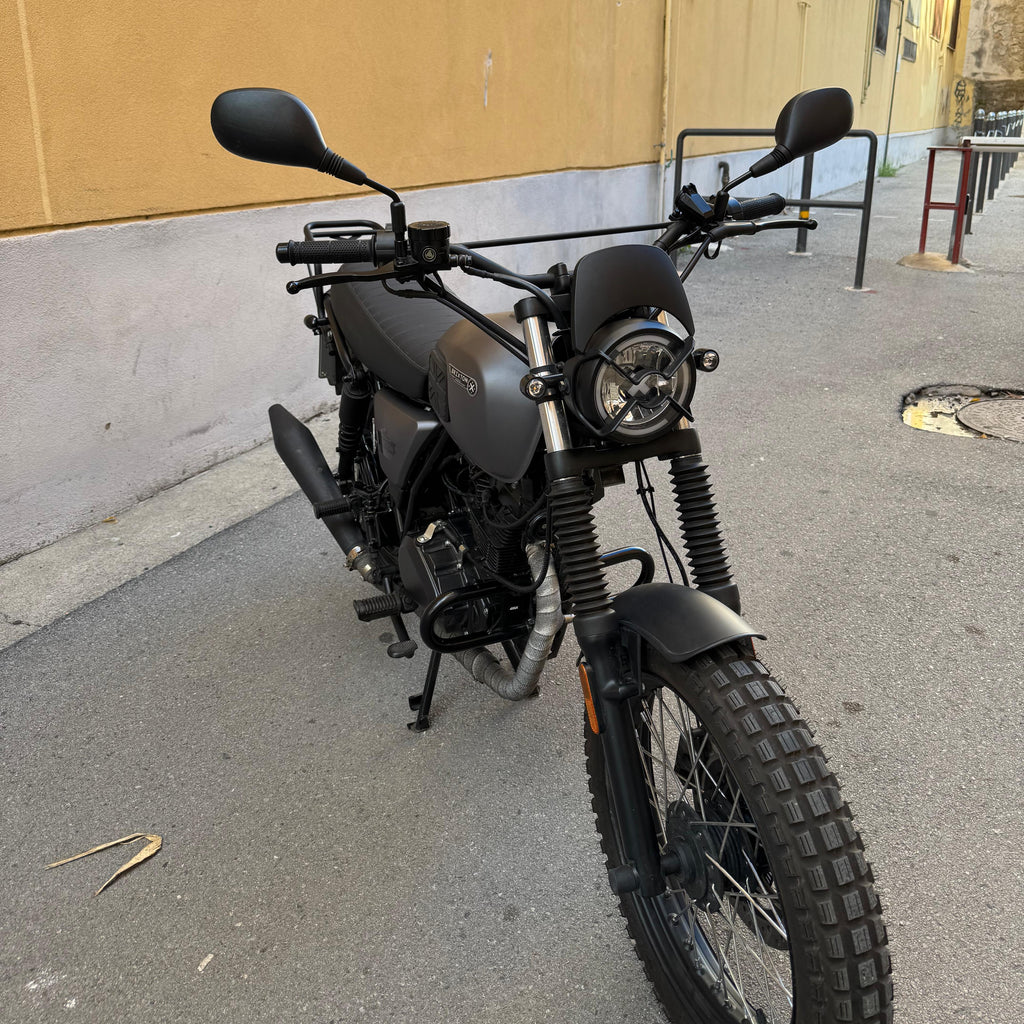 MOTO USATA SCRAMBLER BRIXTON 125 FELSBERG ANNO 06/2023 KM 1700