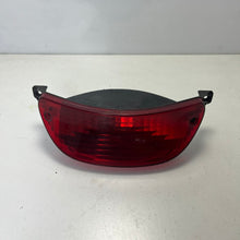 Carica l'immagine nel visualizzatore di Gallery, FARO POSTERIORE PEUGEUOT SPEEDFIGHT USATO ORIG. 204328B