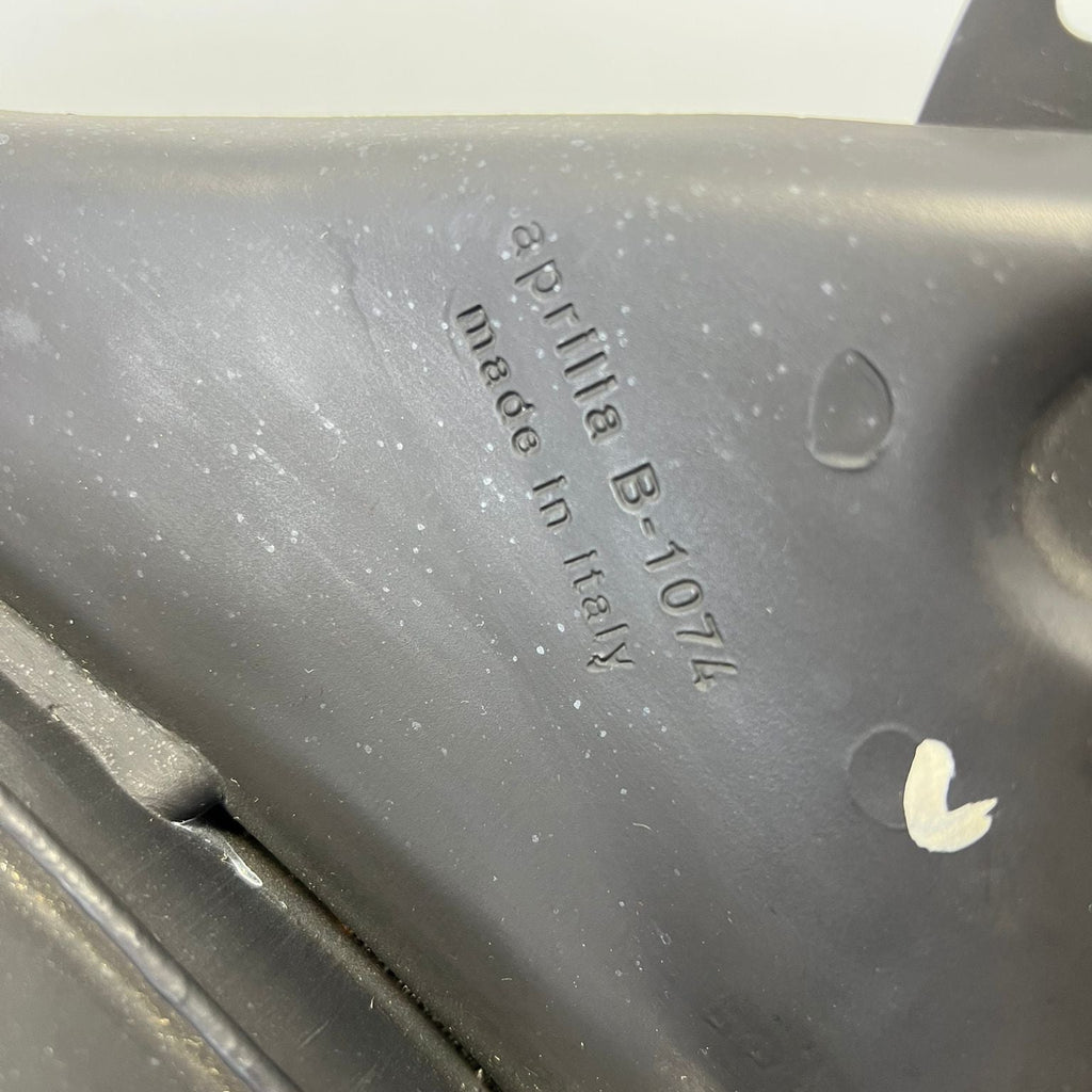 MARMITTA ORIGINALE APRILIA AREA 51 AP8219349 (NUOVA CON GRAFFIO)