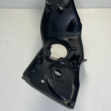 Carica l&#39;immagine nel visualizzatore di Gallery, COPRIFARO COPERCHIO ANTERIORE MANUBRIO FREE NUOVO 9151005