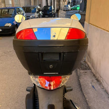 Carica l&#39;immagine nel visualizzatore di Gallery, APRILIA SCARABEO 200 LIGHT USATO