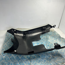 Carica l&#39;immagine nel visualizzatore di Gallery, SPOILER CHIGLIA SOTTO PEDANA NUOVA GILERA