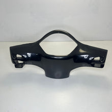 Carica l&#39;immagine nel visualizzatore di Gallery, COPRIFARO COPERCHIO POSTERIORE MANUBRIO USATO VESPA LX DAL 2005 AL 2014 65293400NA